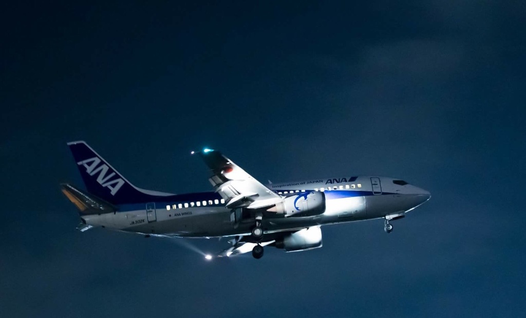 image夜间飞行の写真(画像) 写真ID:5838403- 写真共有サイト:PHOTOHITO