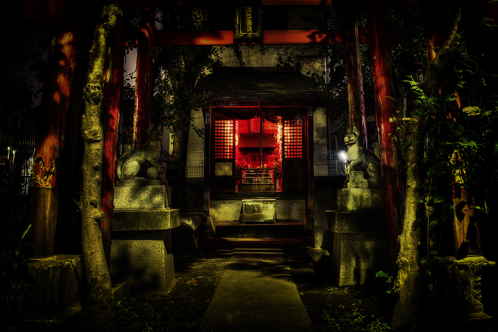 猿江稲荷神社 夜の輝き by shun_photo (ID:2654862) 写真共有サイトPHOTOHITO