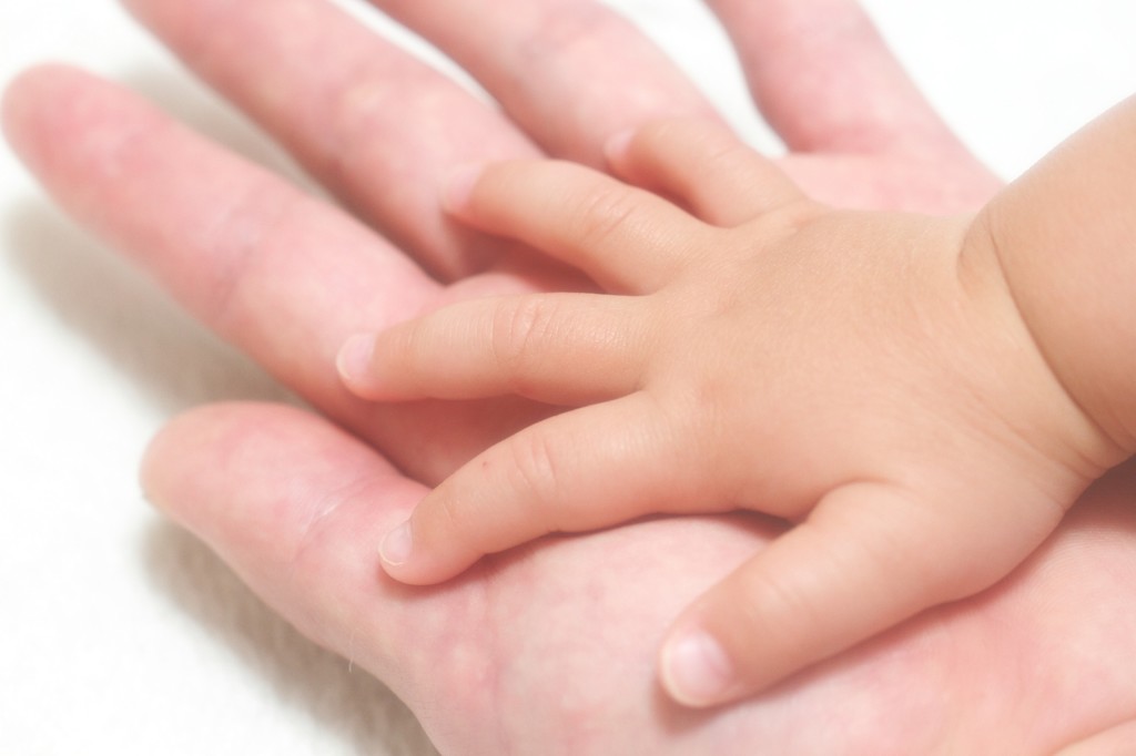 手と手を合わせてしわあせ by ととグラファーつめとぎ (ID:2324637) 写真共有サイトPHOTOHITO 手と手を合わせてしわあせ by ととグラファーつめとぎ (ID:2324637) 写真共有サイトPHOTOHITO